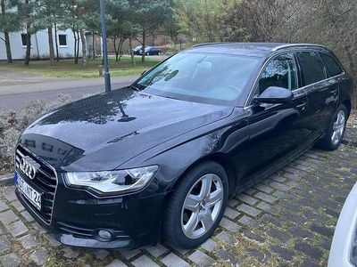 Schwarz Gebraucht 2012 Audi A6 Ambiente Kombi | 11.900 € (Guter Preis)