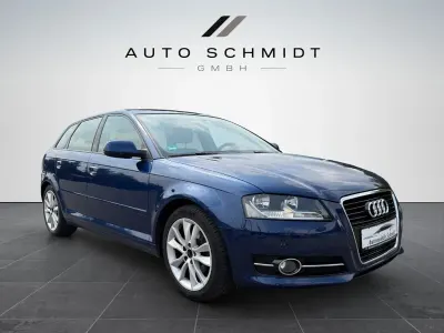 Gebraucht Audi A3 Ambition 105 PS (77 kW) 2011 Blau Kleinwagen