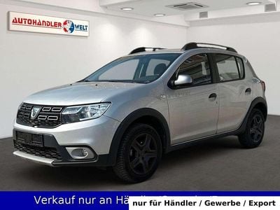 Usata Dacia Sandero Stepway 90 CV (66 kW) 2017 Argento SUV