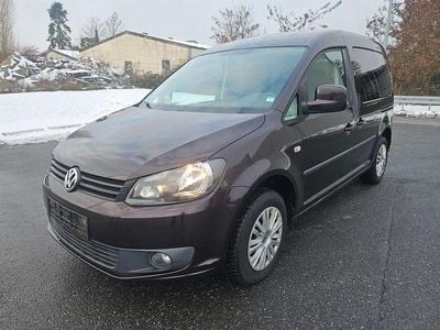 Violett Gebraucht 2015 VW Caddy Van / Kleinbus | 5.300 € (Guter Preis)