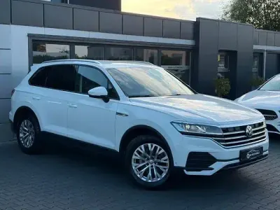 Gebraucht VW Touareg R 231 PS (169 kW) 2019 Weiß SUV