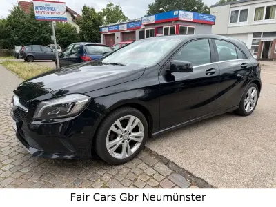 Gebraucht Mercedes A180 109 PS (80 kW) 2017 Schwarz Kleinwagen