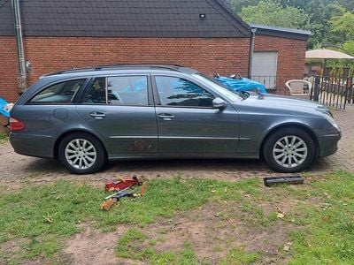 Usata Mercedes E220 Elegance 170 CV (125 kW) 2009 Grigio Station wagon