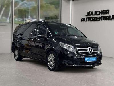 Mercedes V220