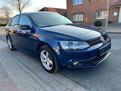 gebraucht VW Jetta VI Match,DSG-Getriebe 2.0 TDI