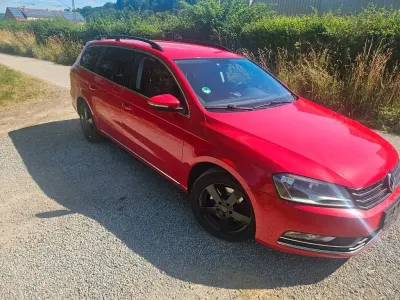Gebraucht VW Passat 140 PS (102 kW) 2011 Rot Kombi