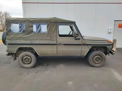 Mercedes G230