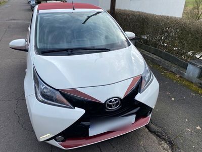 gebraucht Toyota Aygo (X) 1,0-l-VVT-i x-pose Cabrio