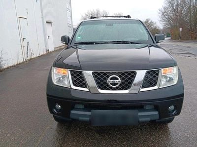 Second-hand Nissan Pathfinder 171 CP (125 kW) 2006 Negru SUV