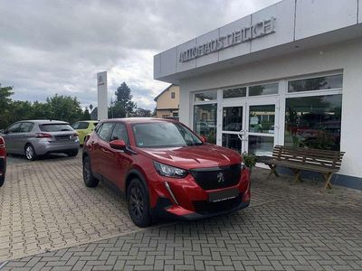 Gebraucht Peugeot 2008 Active 101 PS (74 kW) 2021 Elixier rot SUV