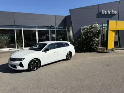 Gebraucht Opel Astra 221 PS (162 kW) 2024 Arktisweiss (weiß) Kombi