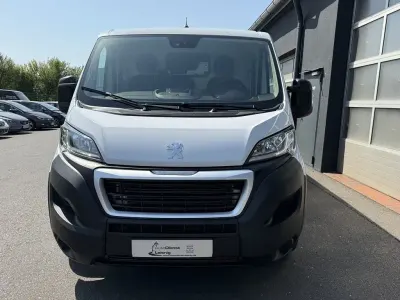 Gebraucht Peugeot Boxer 140 PS (102 kW) 2024 Weiß Van