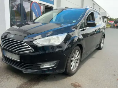 Gebraucht Ford Grand C-Max Titanium 125 PS (91 kW) 2018 Shadow black Van / Kleinbus