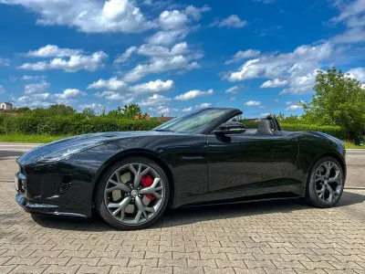 Käytetty Jaguar F-Type R 551 HP (405 kW) 2015 Musta Avoauto