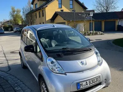 Occasion Peugeot iON Active 49 kW (67 ch) 2012 Argent Citadine