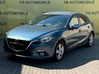 Usata Mazda 3 Urban Limited 120 CV (88 kW) 2015 Blu Berlina