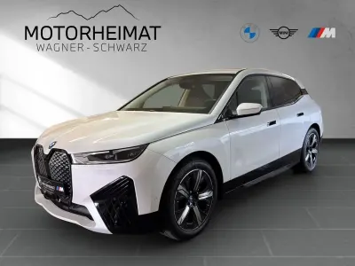 Gebraucht BMW iX Sport Line 239 kW (326 PS) 2025 Mineralweiss SUV