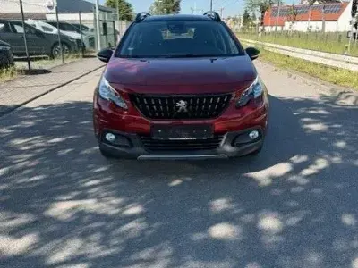 Gebraucht Peugeot 2008 Allure GT-Line 110 PS (80 kW) 2016 Rot SUV