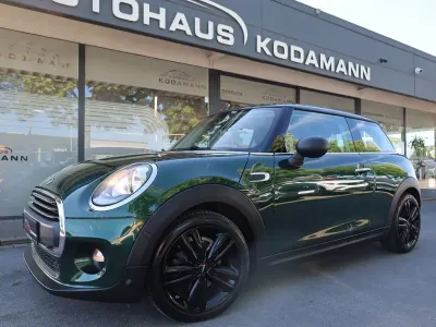 Gebraucht Mini ONE 102 PS (75 kW) 2017 British racing green ii metall Kleinwagen