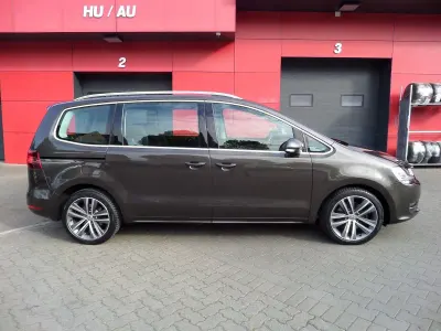 Gebraucht VW Sharan Highline 150 PS (110 kW) 2016 Braun Van / Kleinbus