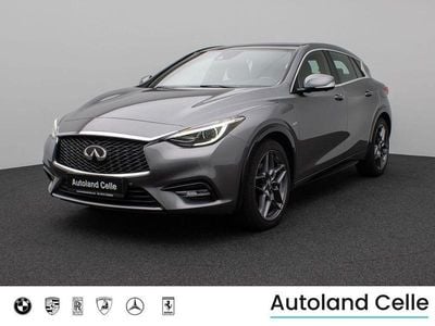 Infiniti Q30