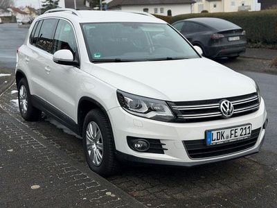 Weiß Gebraucht 2012 VW Tiguan Sportline SUV | 9.899 € (Fairer Preis)