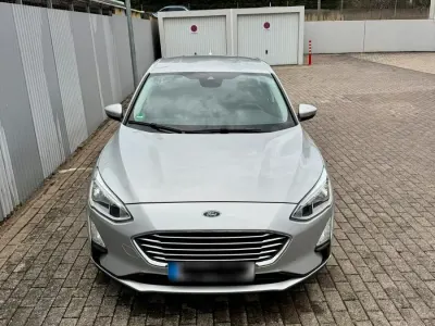 Gebraucht Ford Focus 125 PS (91 kW) 2019 Silber Limousine
