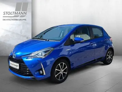 Gebraucht Toyota Yaris Hybrid Team 101 PS (74 kW) 2018 Blau Limousine