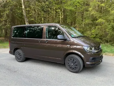 Używany VW Multivan Trendline 150 KM (110 kW) 2019 Brązowy Minivan