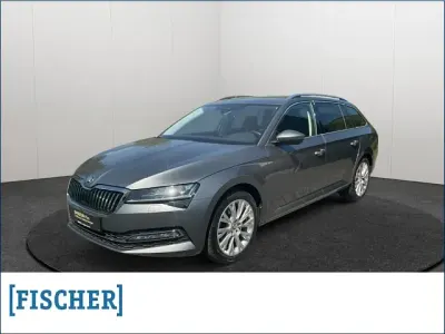 Gebraucht Skoda Superb Style 150 PS (110 kW) 2024 Grau Kombi