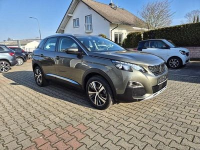 Gebraucht Peugeot 3008 Allure 131 PS (96 kW) 2020 Grau SUV
