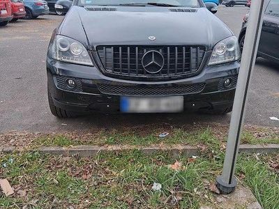 Gebraucht Mercedes ML280 250 PS (183 kW) 2007 Schwarz SUV