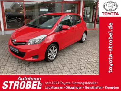 Gebraucht Toyota Yaris Edition 69 PS (50 kW) 2014 Vulcanorot Kleinwagen