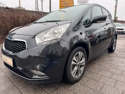 Begagnad Kia Venga DREAM-TEAM Edition 125 HK (91 kW) 2016 Svart Halvkombi