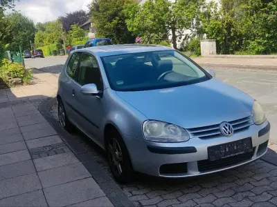 Gebraucht VW Golf V 75 PS (55 kW) 2005 Silber Kleinwagen