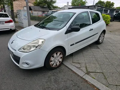 Gebraucht Renault Clio 75 PS (55 kW) 2010 Weiß Kleinwagen