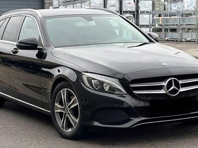 Gebraucht Mercedes C220 Avantgarde 170 PS (125 kW) 2018 Schwarz Kombi