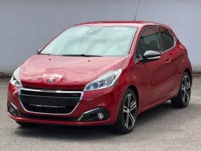 Gebraucht Peugeot 208 Allure GT-Line 110 PS (80 kW) 2016 Rot Kleinwagen