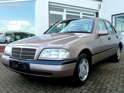 Gebraucht Mercedes C180 122 PS (89 kW) 1994 Beige Limousine