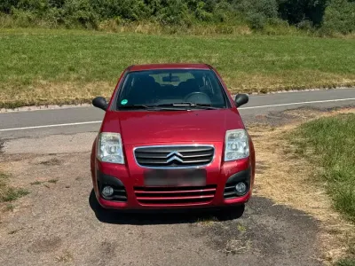 Gebraucht Citroën C2 60 PS (44 kW) 2009 Rot Kleinwagen