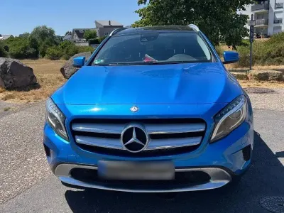 Gebraucht Mercedes CLA220 177 PS (130 kW) 2015 Blau Coupé