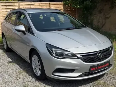 Gebraucht Opel Astra 136 PS (100 kW) 2019 Andere Kombi