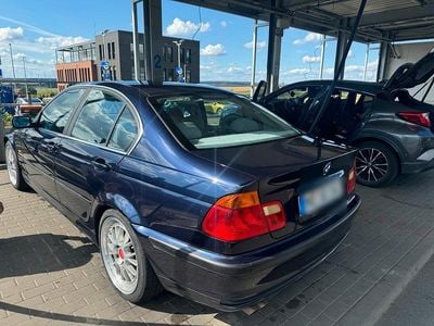 Gebraucht BMW 323 Sport Line 170 PS (125 kW) 1998 Limousine