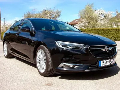 Gebraucht Opel Insignia Sport 260 PS (191 kW) 2017 Schwarz Limousine