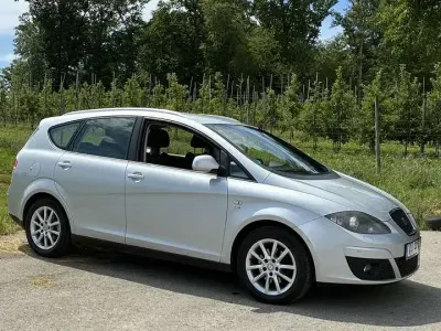 Gebraucht Seat Altea XL Ecomotive 105 PS (77 kW) 2012 Grau Van / Kleinbus