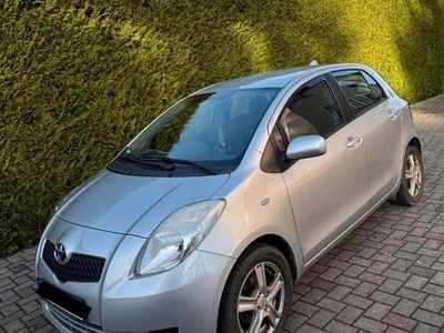 Gebraucht Toyota Yaris Executive 87 PS (63 kW) 2007 Grau Kleinwagen