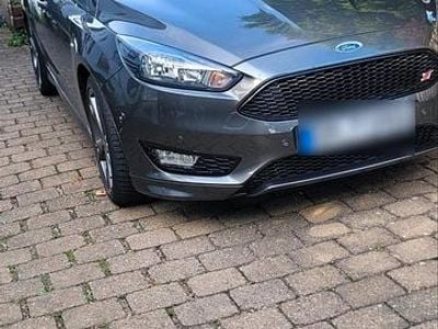 Gebraucht Ford Focus ST 120 PS (88 kW) 2016 Grau Kombi