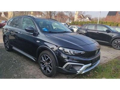 Gebraucht Fiat Tipo Cross 131 PS (96 kW) 2024 Schwarz (metallic) Kombi