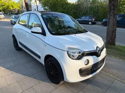 Second-hand Renault Twingo Liberty 71 CP (52 kW) 2016 Alb Hatchback