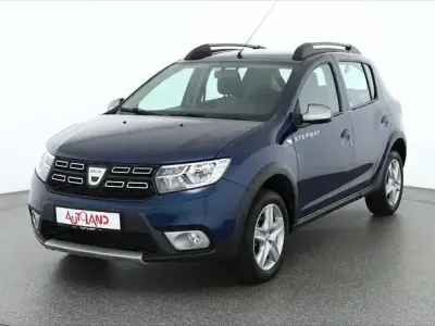 Gebraucht Dacia Sandero Stepway 90 PS (66 kW) 2019 Blau Limousine